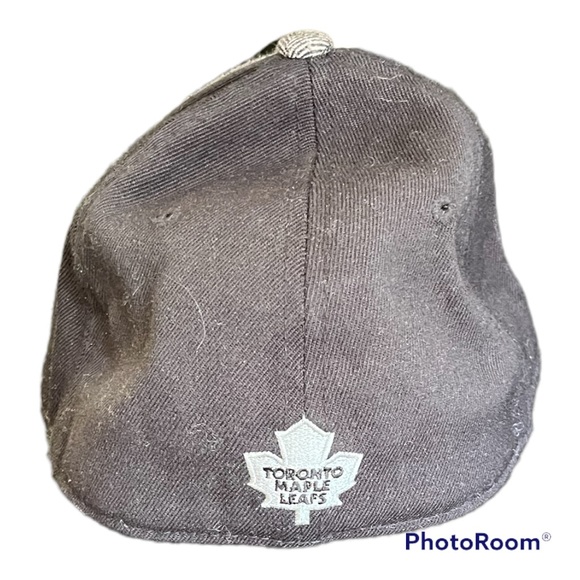 Toronto Maple Leafs fullback hat size L/XL - Picture 3 of 4